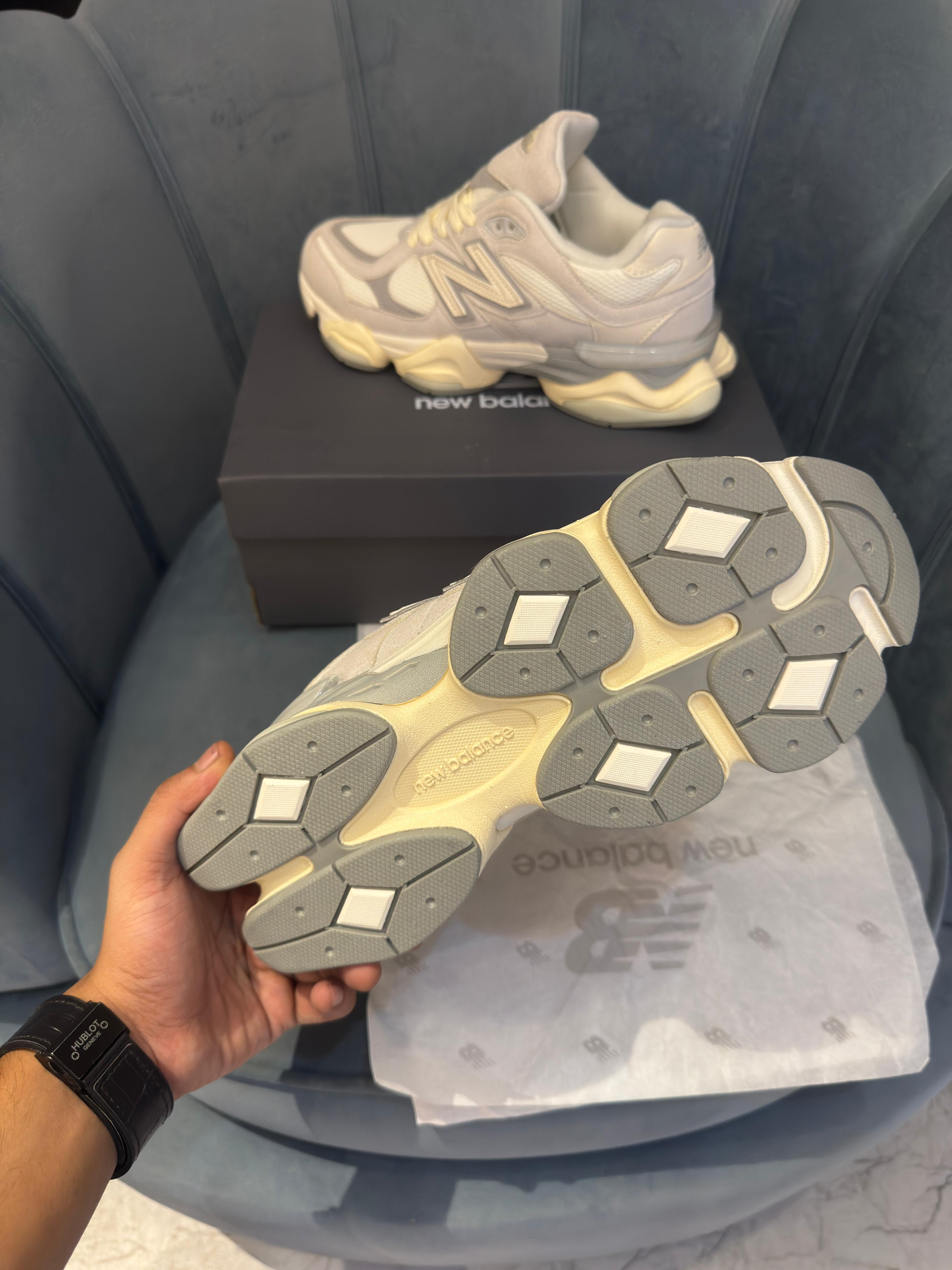 NEW BALANCE 9060 WHITE/GREY🖤