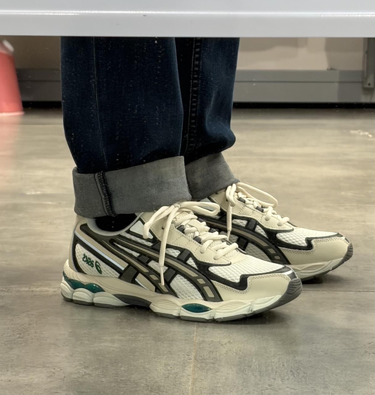 ASICS NYC GEL HAL STUDIO 🖤
