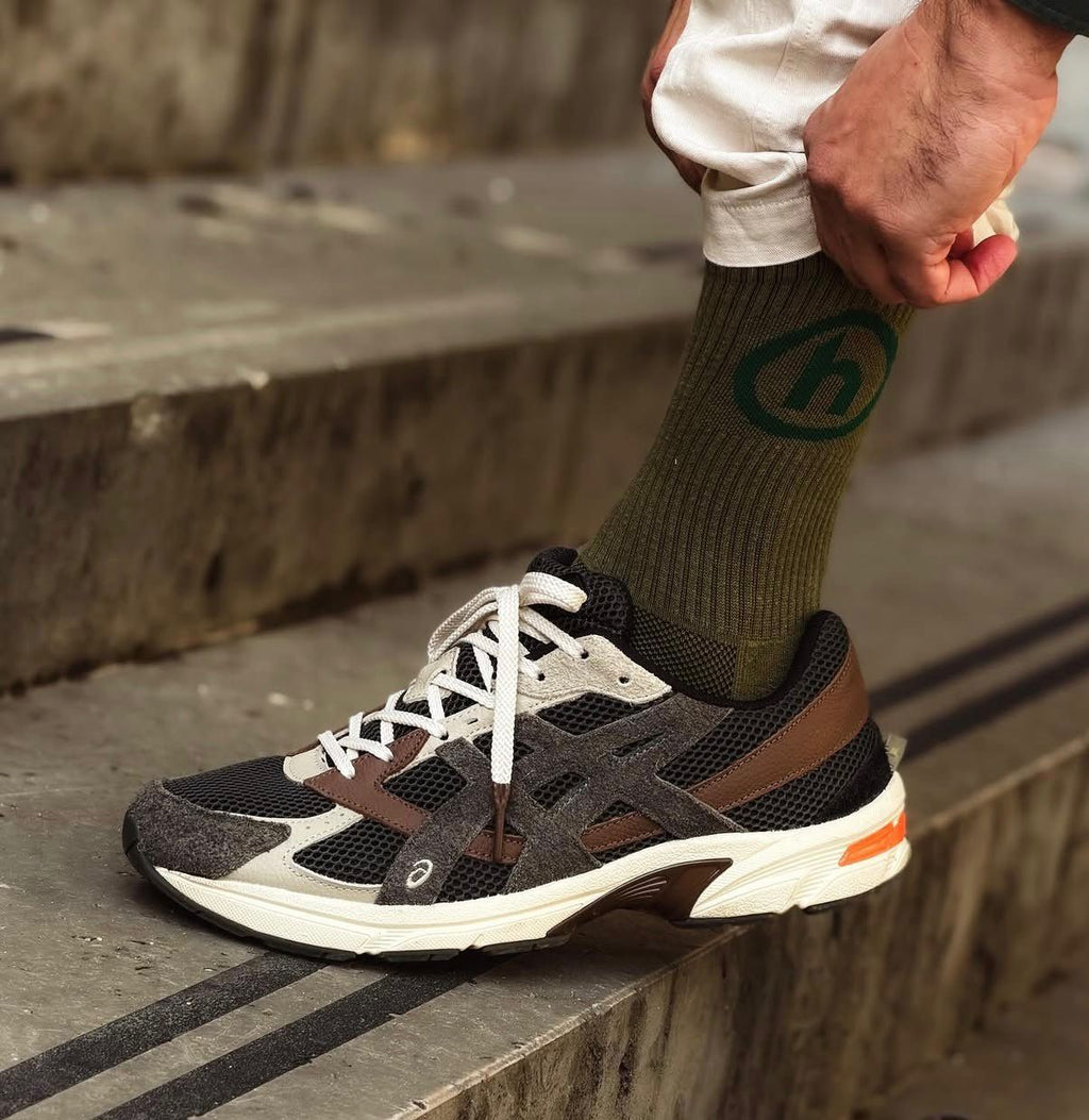 ASICS NYC GEL HAL STUDIO 🖤