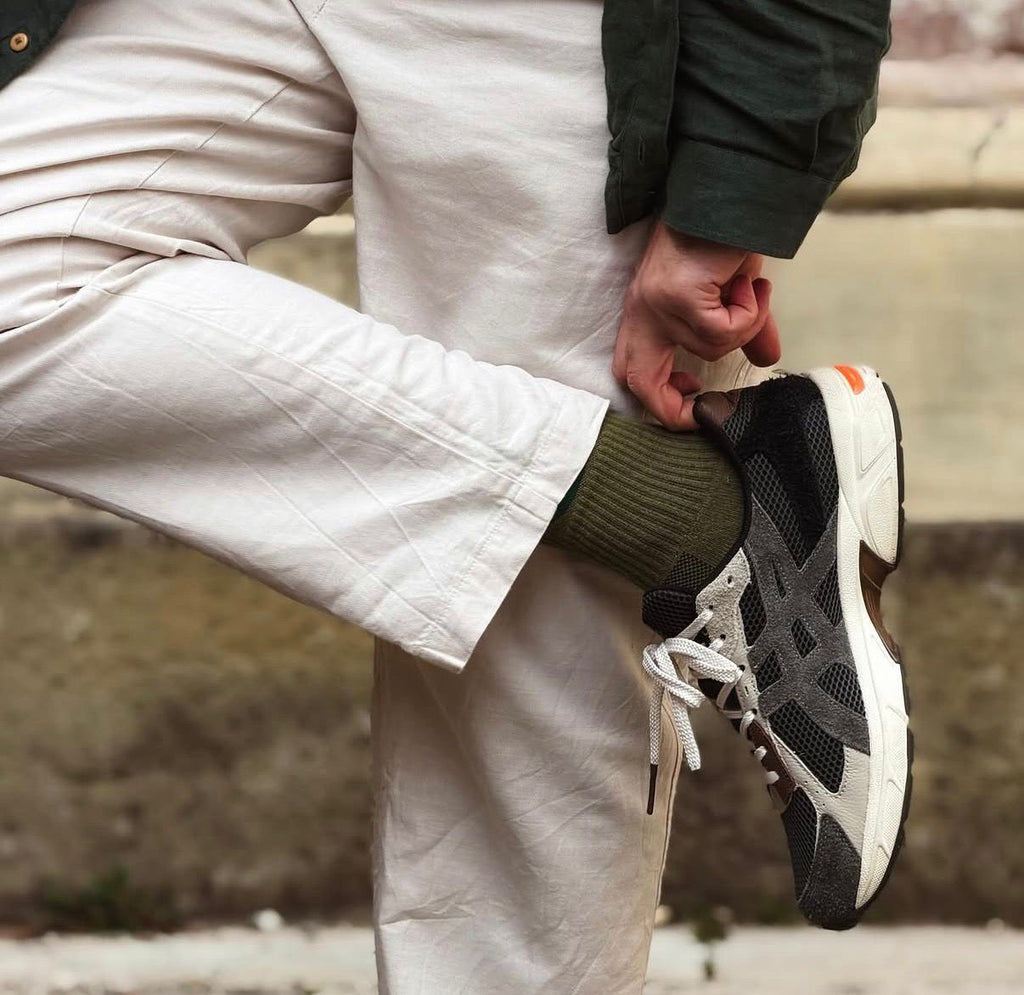 ASICS NYC GEL HAL STUDIO 🖤
