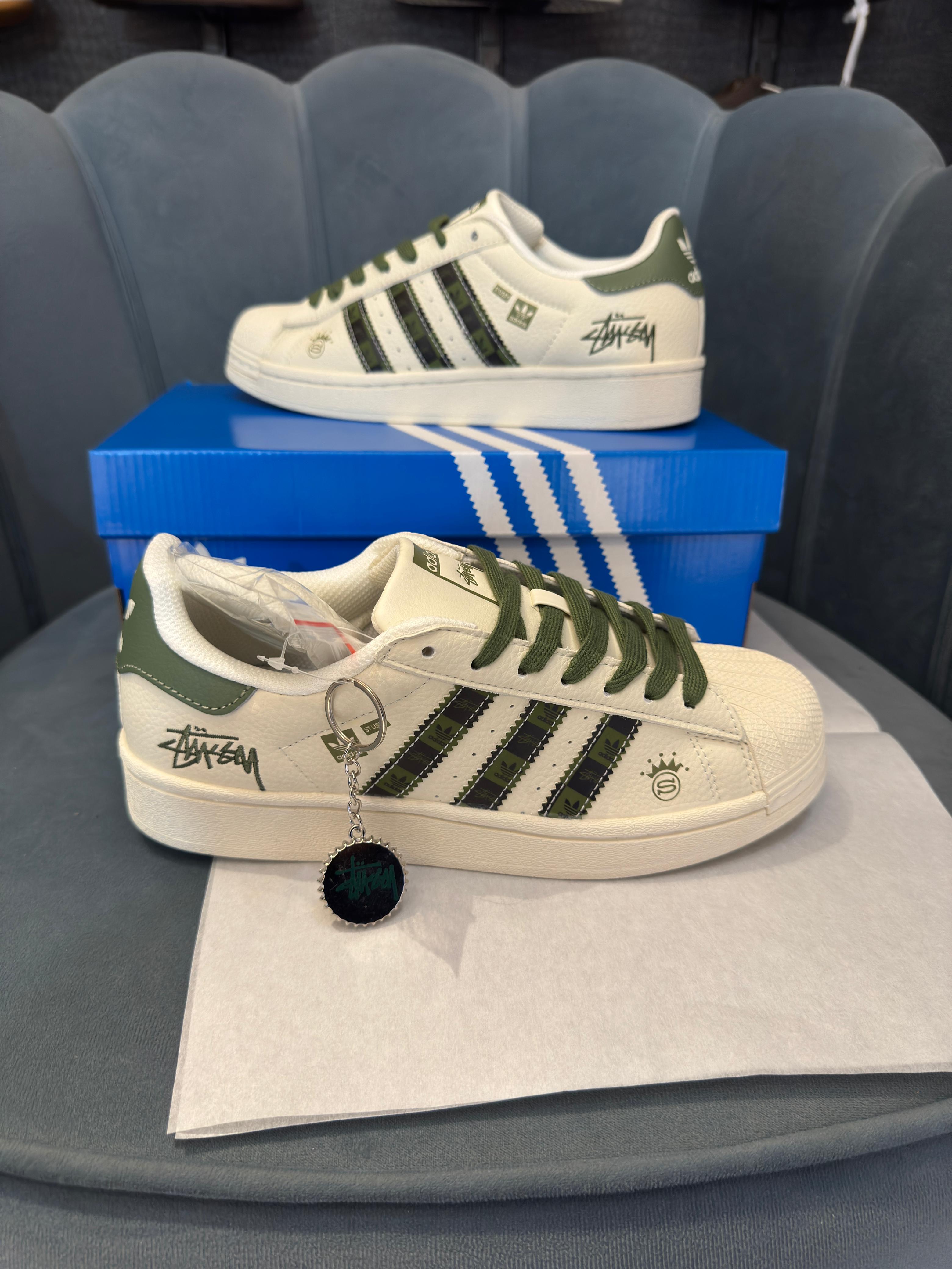 ADIDAS ORIGINAL SUPERSTAR STUSSY