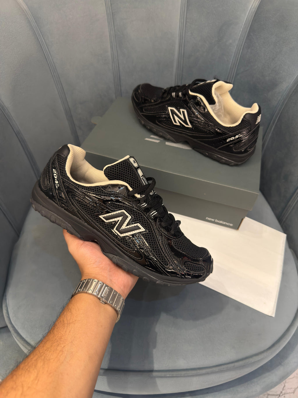 NEW BALANCE 204L BLACK TIMBERWOLF