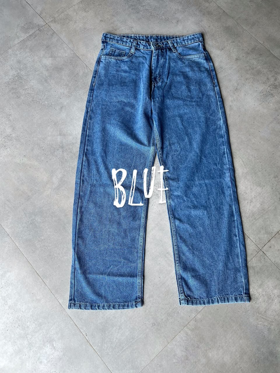 LOSSE FIT BAGGY JEANS
