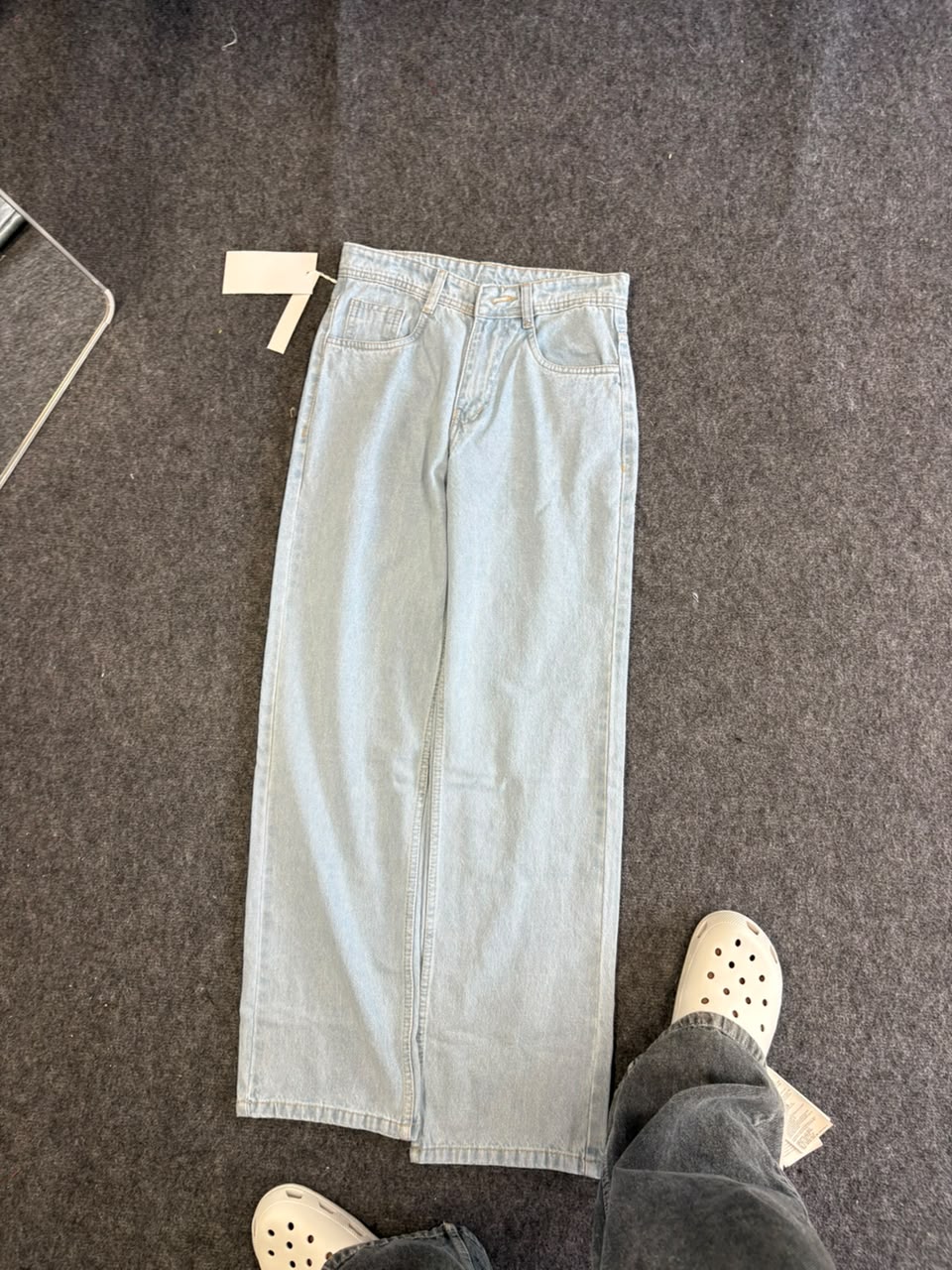 LOSSE FIT BAGGY JEANS