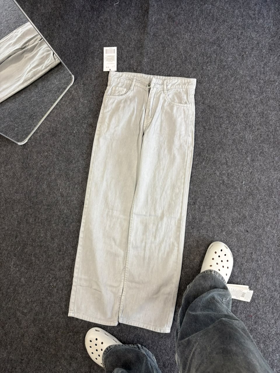 LOSSE FIT BAGGY JEANS